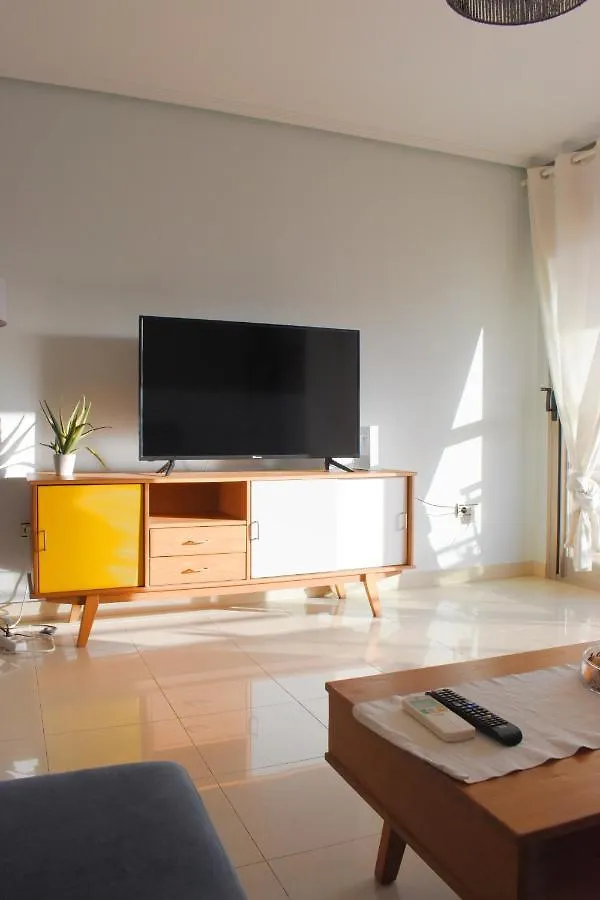 Fabuloso Apartamento En Primera Linea De Playa Con Parking Privado Malaga Apartment