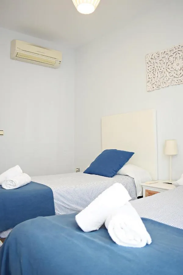 Fabuloso Apartamento En Primera Linea De Playa Con Parking Privado Malaga
