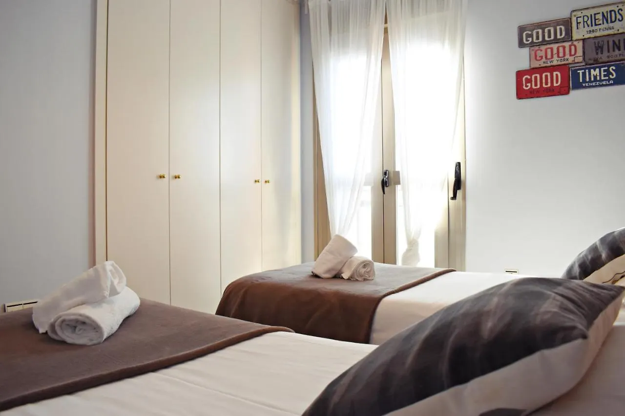 Fabuloso Apartamento En Primera Linea De Playa Con Parking Privado Malaga 0*,  Spain