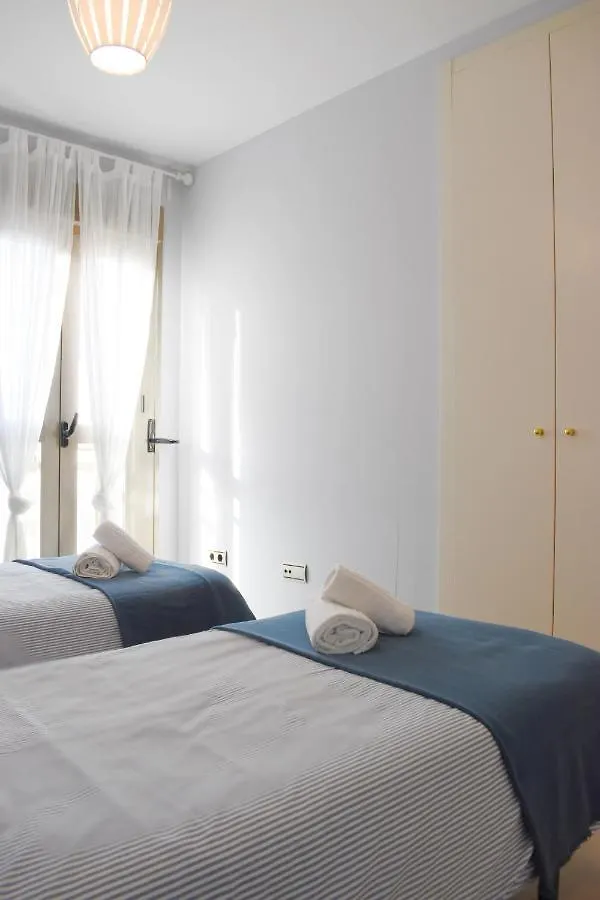 Fabuloso Apartamento En Primera Linea De Playa Con Parking Privado Malaga