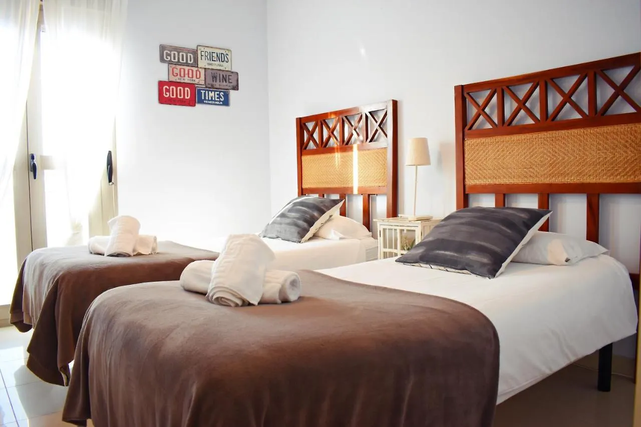Fabuloso Apartamento En Primera Linea De Playa Con Parking Privado Malaga