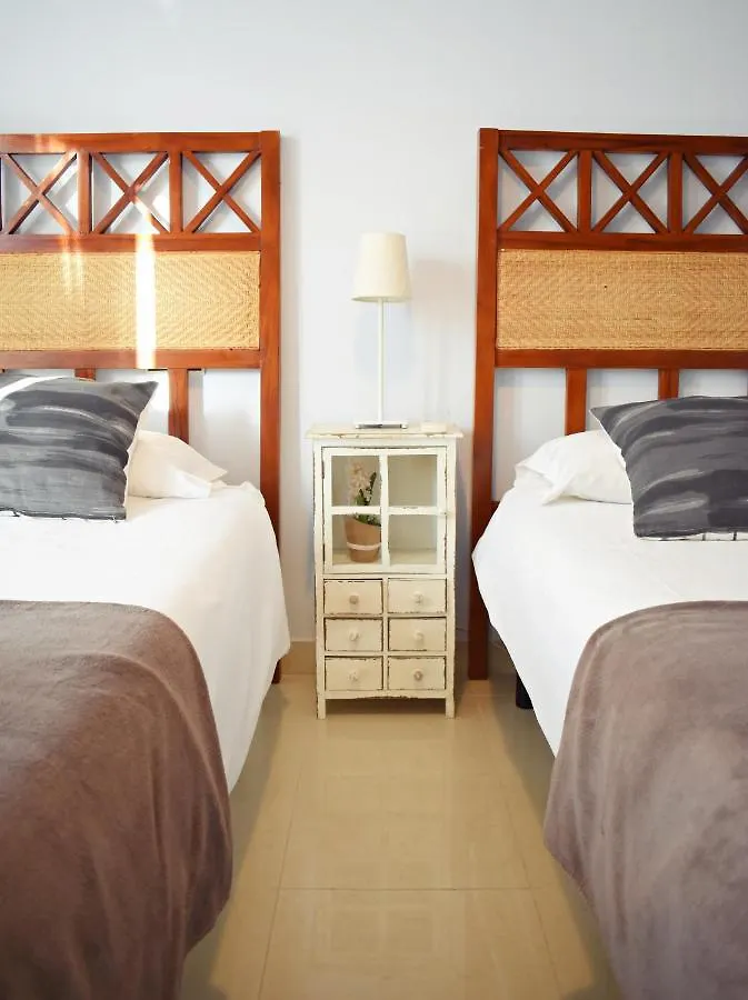 Fabuloso Apartamento En Primera Linea De Playa Con Parking Privado Malaga